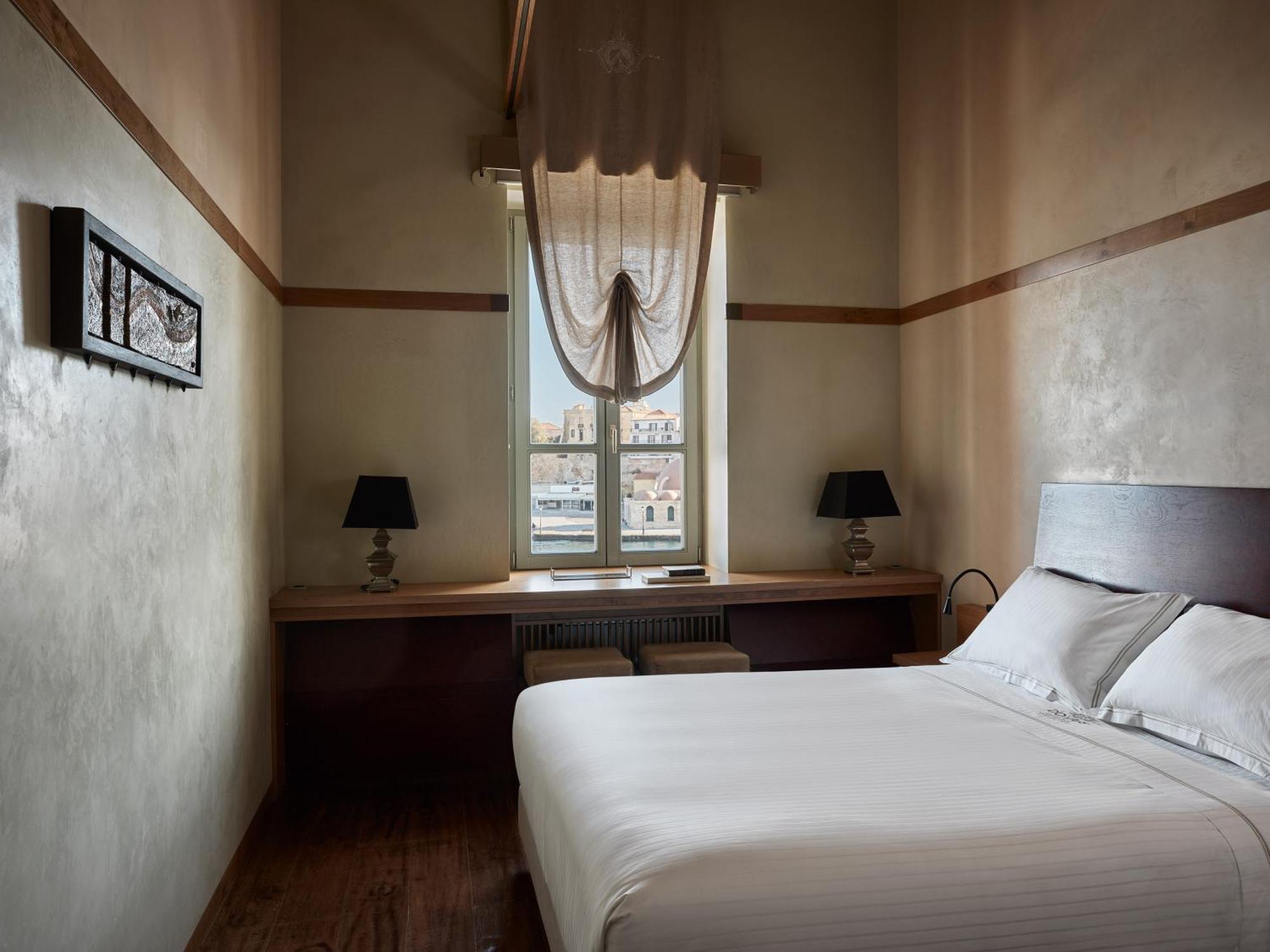 Hotel Domus Renier Boutique - Historic Worldwide
